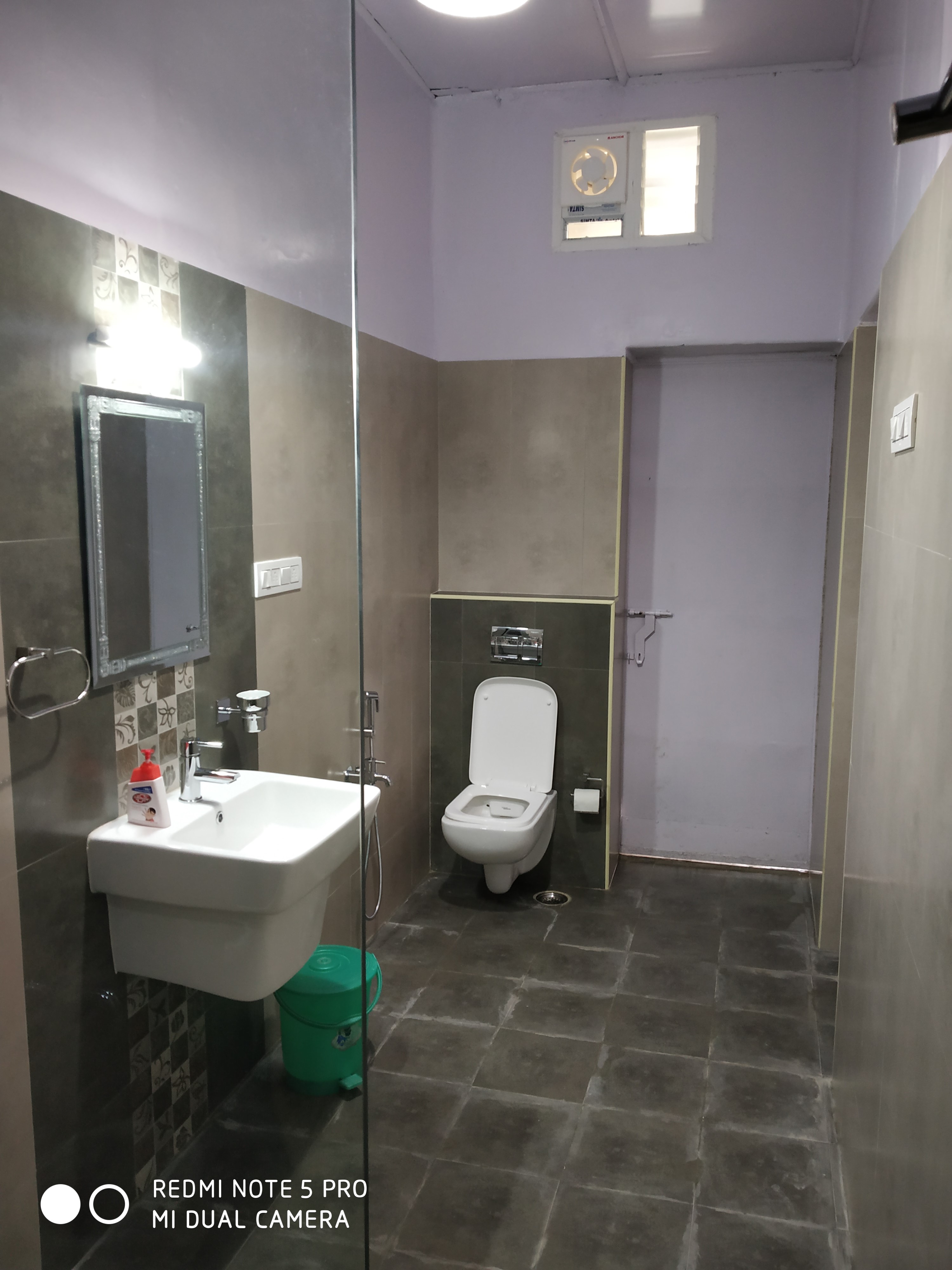 Tennis Court Bungalow Bedroom